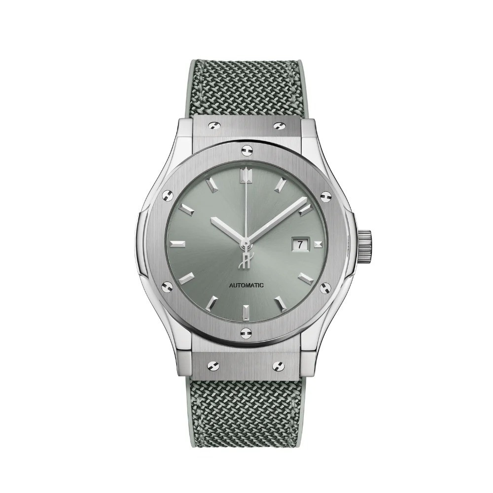 Classic Fusion 42 – Sage Green Dial | Titanium Case & Fabric Strap